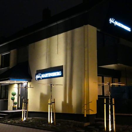 Hotel Am Martinsberg Andernach Exterior foto